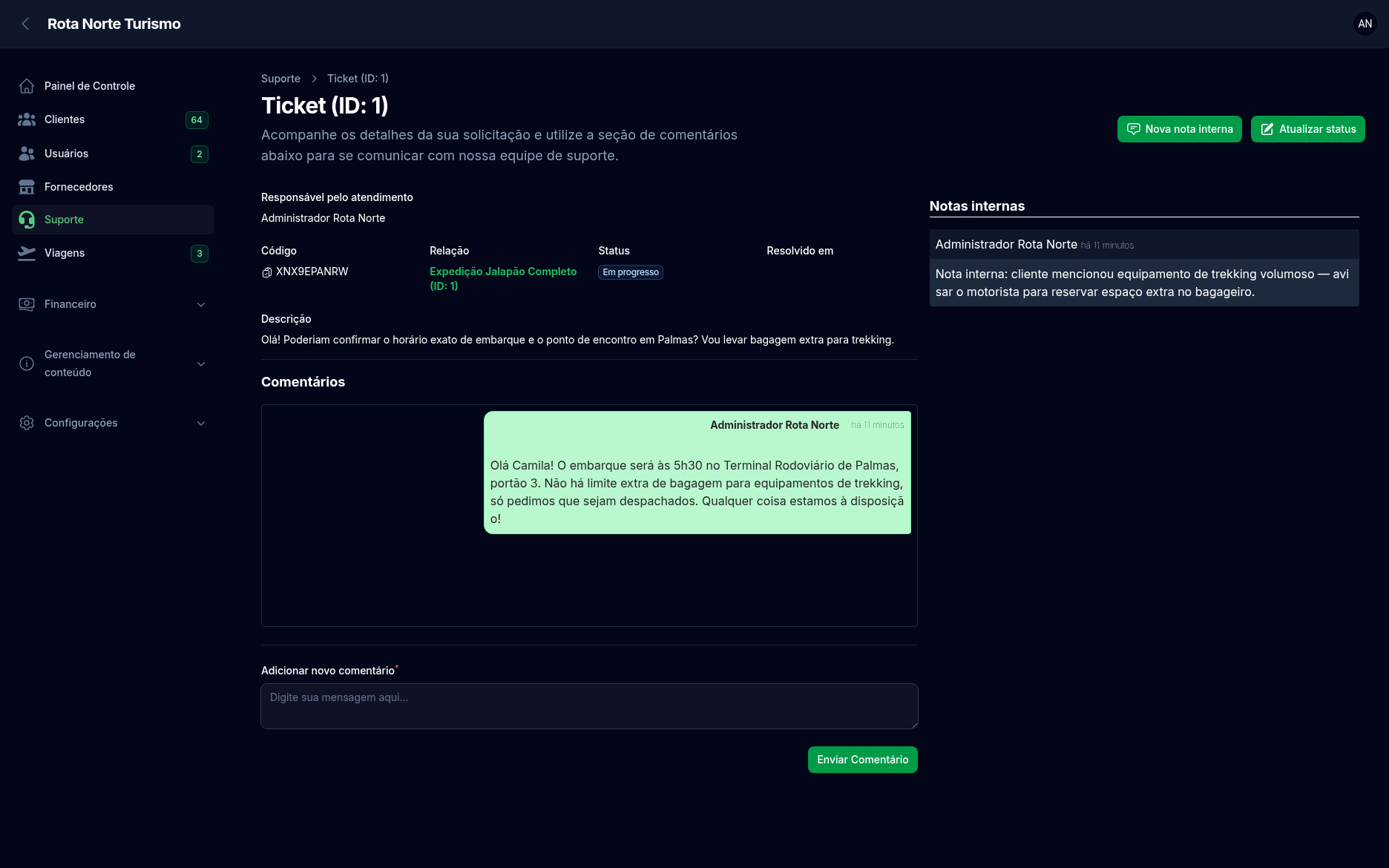 Tela de um chamado de suporte no painel Avoei, mostrando a conversa com o cliente e uma nota interna visível apenas para a equipe